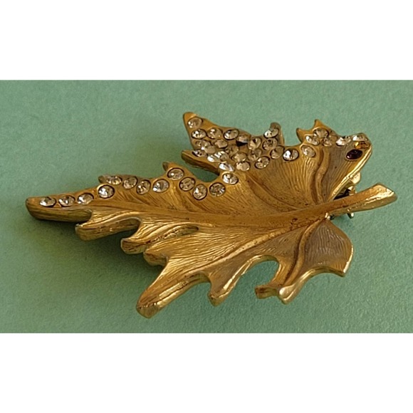 Vintage Leaf Brooch with Rhinestones - Stamped by Manufacturer - Picture 7 of 10